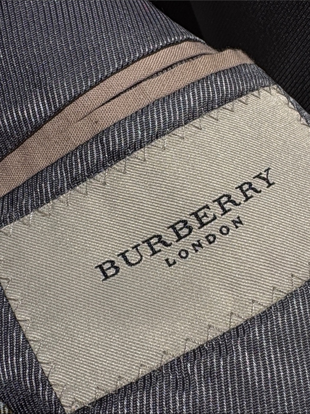Burberry London 40R Kensington wool blazer!! - Picture 6 of 9